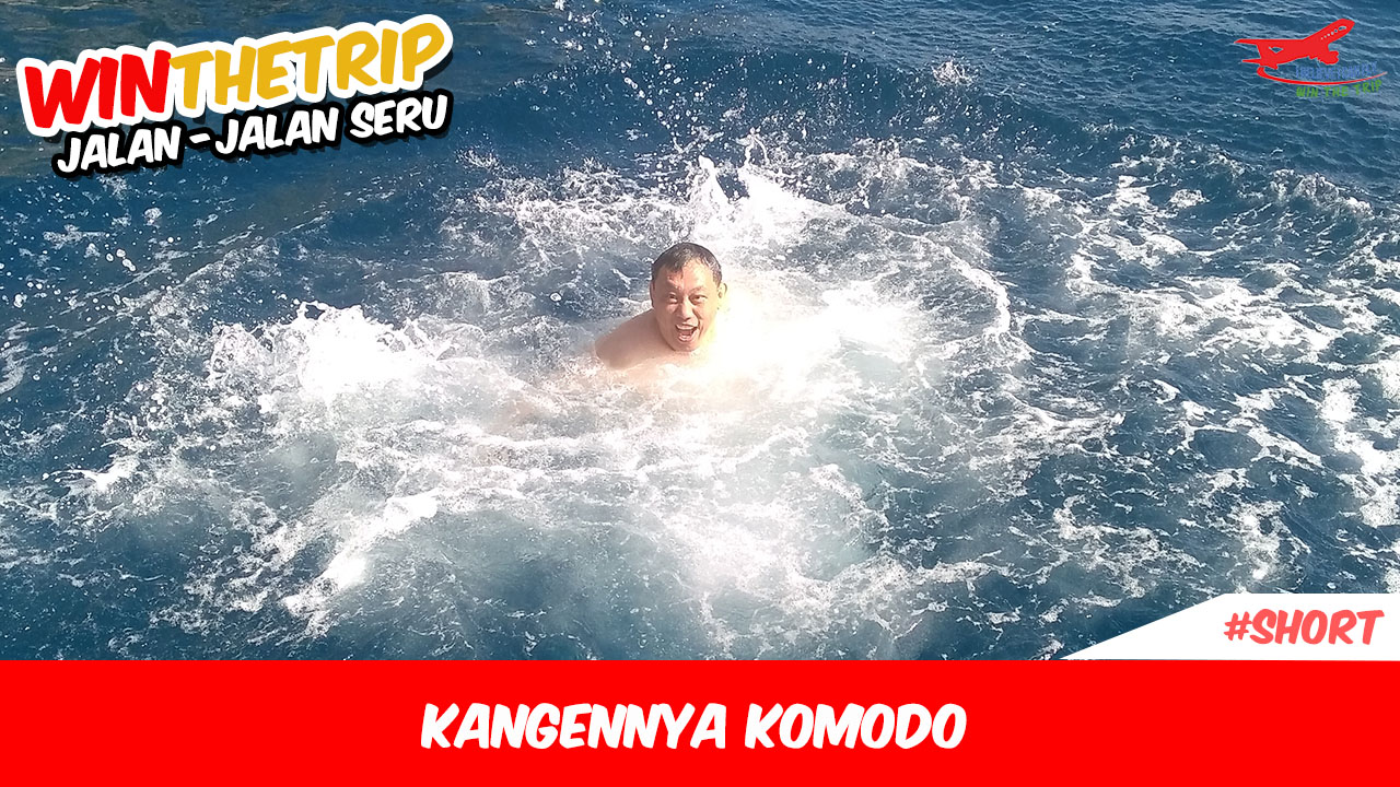 Berenang di Blue Grotto